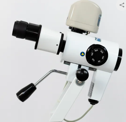 Colposcópio de Aumento Variável Binocular com Câmera - Acoplado em Mesa Ginecológica - PE 7000 VMDC - MEDPEJ